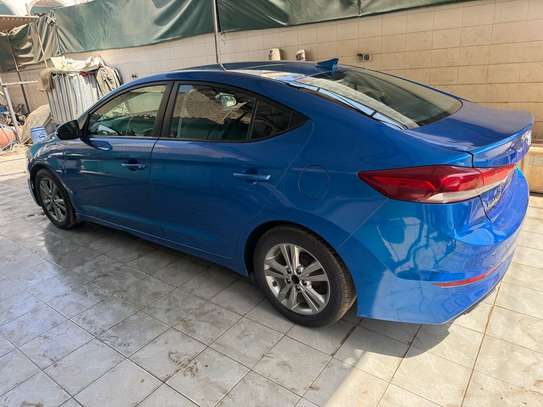 Hyndai  Elantra 2017 image 3