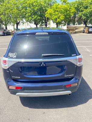 Mitsubishi outlander 7 places 2015 image 3