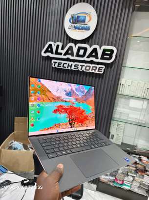 DELL XPS 15 9520 image 2