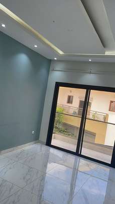APPARTEMENT AUX MAMELLES image 5