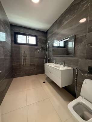 Duplex à louer point 5 chambres image 7