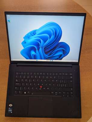 Lenovo thinkpad P1 G5 gamer image 2