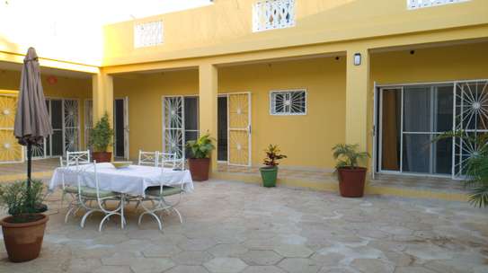 Maison meublée dans quartier prisé de  Ngaparou image 2