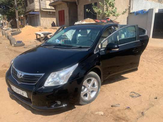 Toyota Avensis 2011 image 2