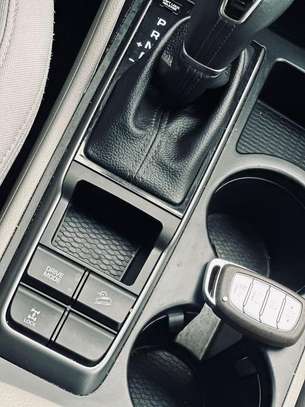 HYUNDAI TUCSON LIMITED AWD image 10