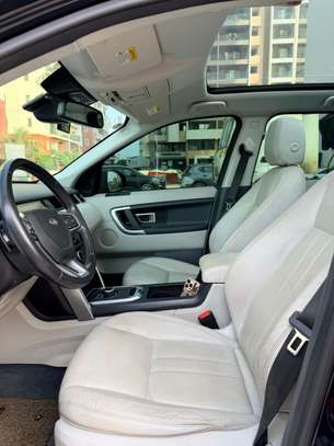 Ranger Rover Discovery 2017 image 6