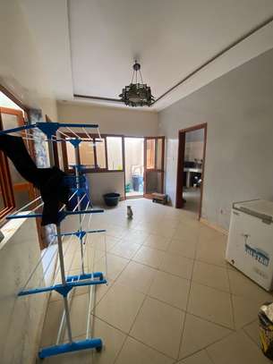 VILLA A LOUER A Diamniadio image 3