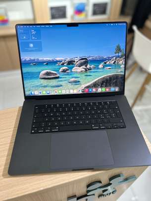 MacBook Pro 2024 16 Pouces - M4 Pro | 24GB RAM | 2 Téra image 3