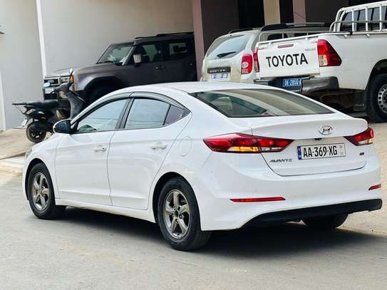 Location Hyundai avente 2018 image 2