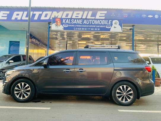 Kia carnival 2017 image 1