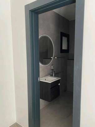 Superbe penthouse au POINT E image 13
