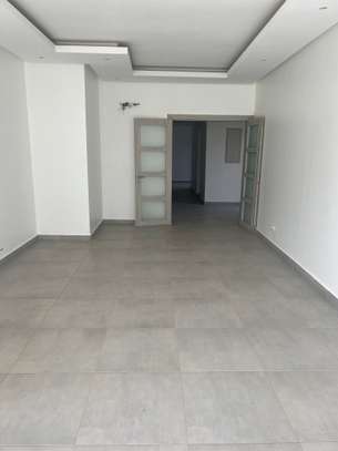 Joli apt F4 aux Almadies image 3