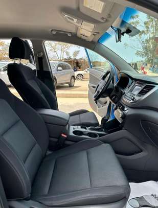 Hyundai Tucson 2.0 récemment muté image 9