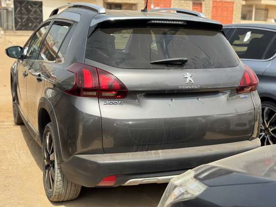 Peugeot 2008 2016 image 5