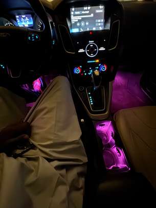 Ford Focus Titanium image 10