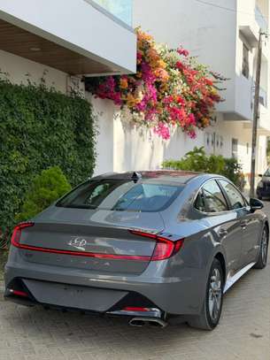 Hyundai sonata image 13