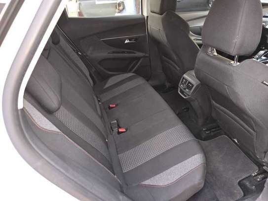 Peugeot 3008 2018 image 3