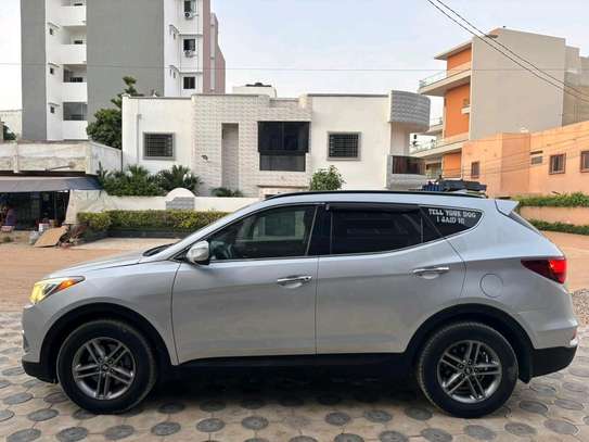 Hyundai Santafe 2018 image 12