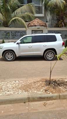 Vente véhicule Toyota V8 image 12