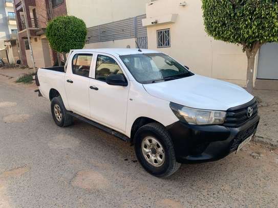 Toyota hilux 2017 climatisée image 5