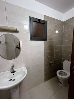 Appartement F4 à louer à la Zone B image 13