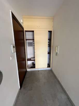 Studio à louer à dakar plateau, centre ville image 11