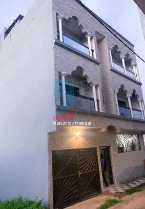 VILLA A VENDRE KEUR MASSA SN HLM image 2