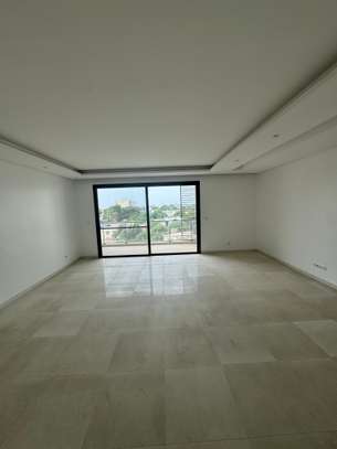 APPARTEMENT F4 HAUT STANDING  POINT E image 7