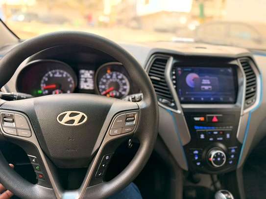 Hyundai santafe 4x4 image 8