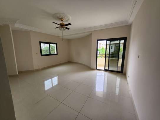 Appartement lumineux F4 à louer almadies image 4