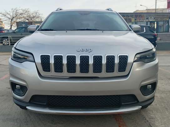 Jeep cherokee latitude 2019 image 4