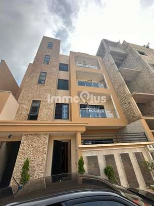 Appartement F4 à louer au 2ème étage  aux Almadies image 1