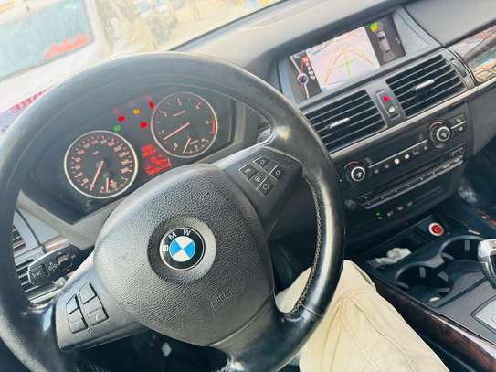 BMW X5 2010 image 9