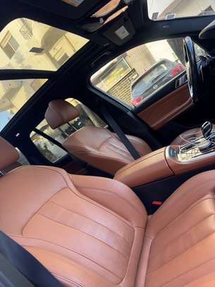 Bmw x5 anne 2019 image 2
