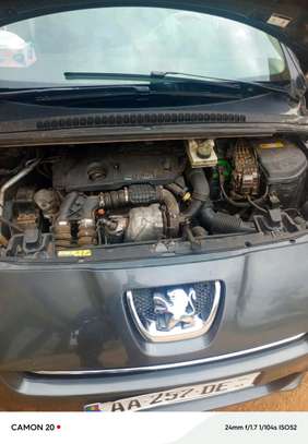 Peugeot 5008 image 4