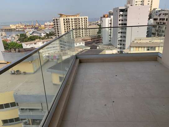 Appartement F4 au Plateau avec Vue Mer image 9