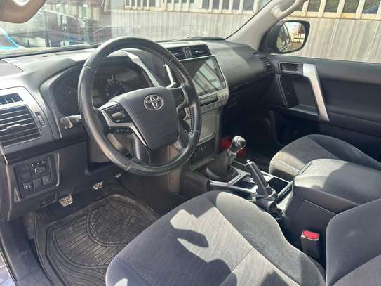 Toyota prado 2018 image 4