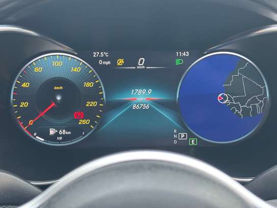 Mercedes C300 AMG image 8