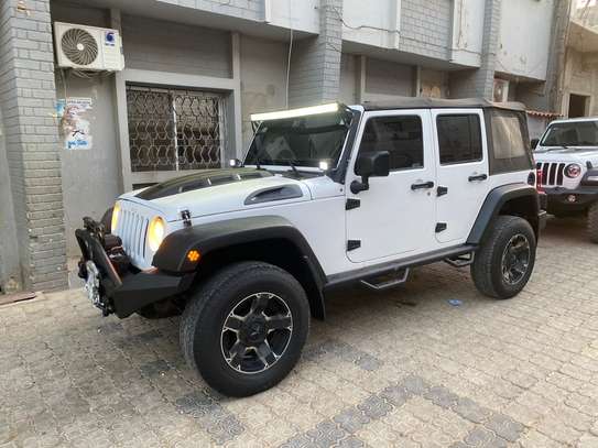 Jeep WRANGLER Sahara image 4
