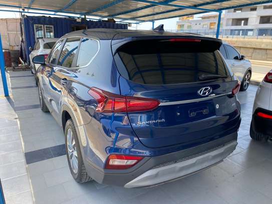 Hyundai Santa Fe 2019 image 9