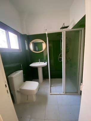 Appartement F4 Sipres foire image 5