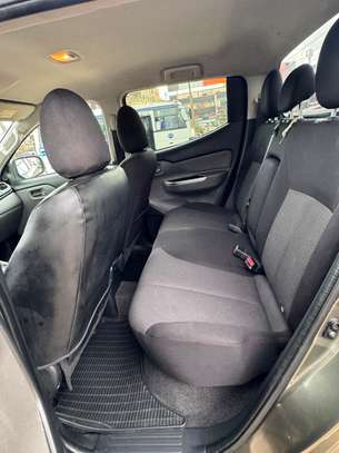 MITSUBISHI L200 2017 image 10