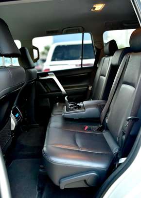 Toyota Prado land cruiser image 7