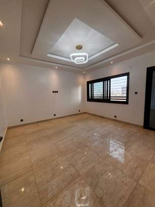 STUDIO MODERNE image 9