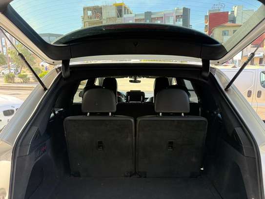 Audi Q7 2017 image 10