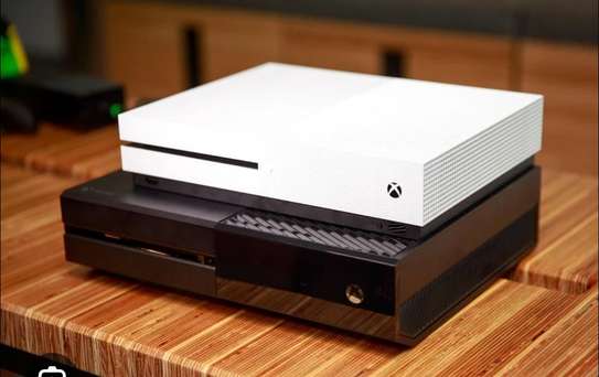 X box one et one s flaché image 2