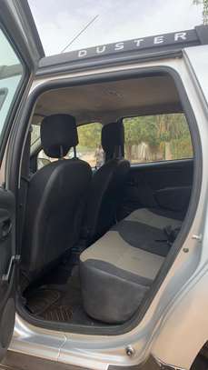 Renault Duster 4x2 image 8