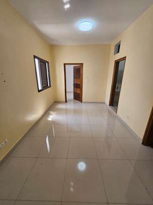 Appartement F3 aux Parcelles Unité 26 image 3