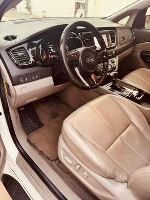 KIA *carnival*  *2018* image 8