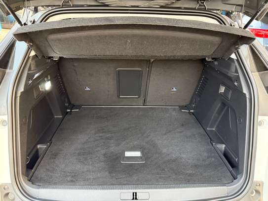 Peugeot 3008 image 9